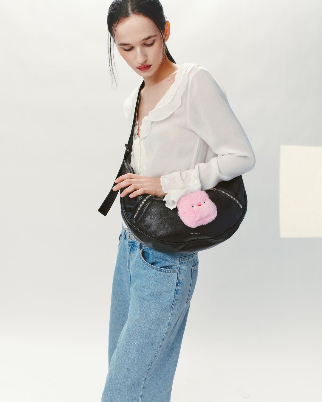 SAMO ONDOH Apple Sling Bag