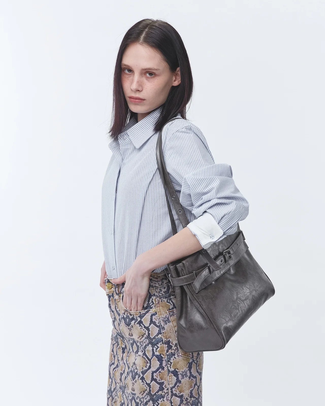 SAMO ONDOH Belt Flap Bag